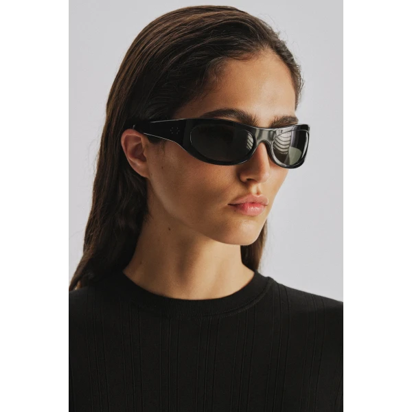 The Row Sunglasses B in Black, view 4