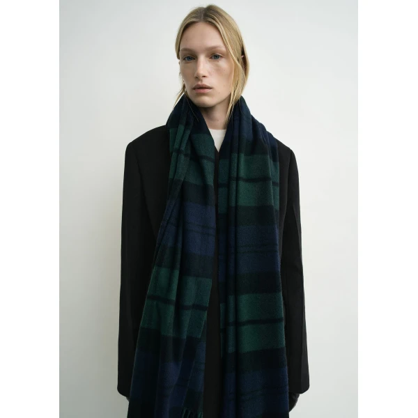 Toteme Checked cashmere scarf in Midnight green, view 3