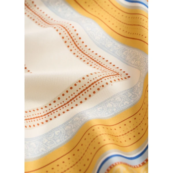 Toteme Collector scarf in Cream / Daffodil, view 5