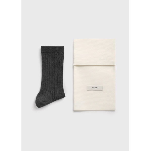 Toteme Crew socks in Dark grey, view 2