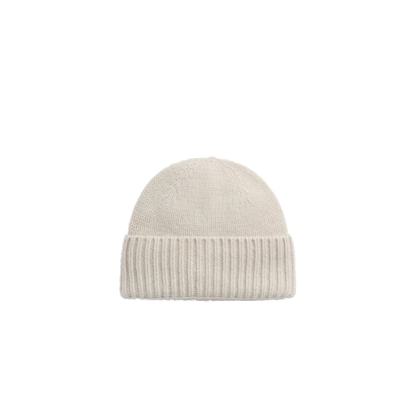 Lambswool beanie in Almond