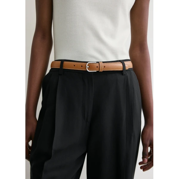 Toteme Slim grained-leather belt in Tan, view 2