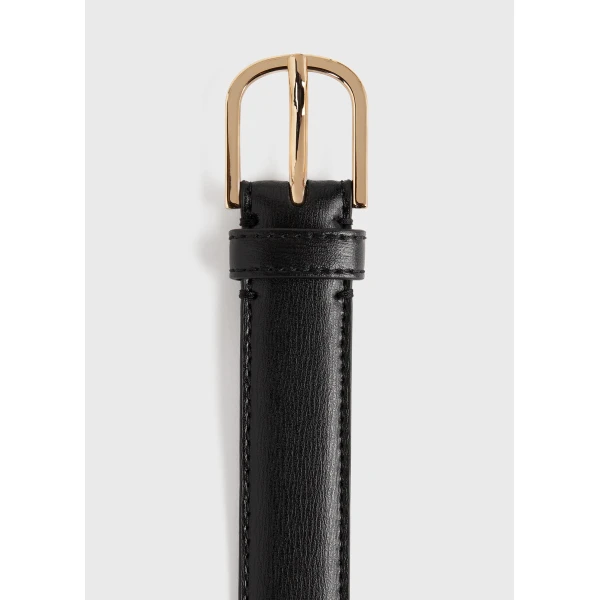 Toteme Slim leather belt in Black, view 6