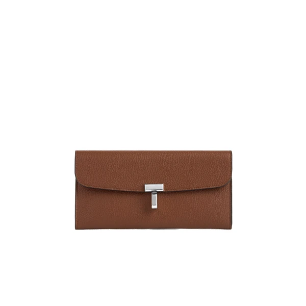 Toteme T-Lock grained-leather wallet in Sienna