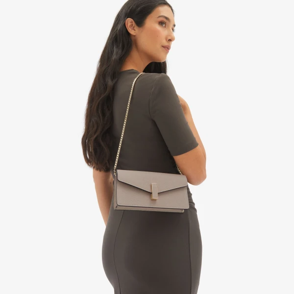 Valextra Iside Clutch with Chain Bag in Nude Pink | Clutch Bags | Luxury Shoes 
