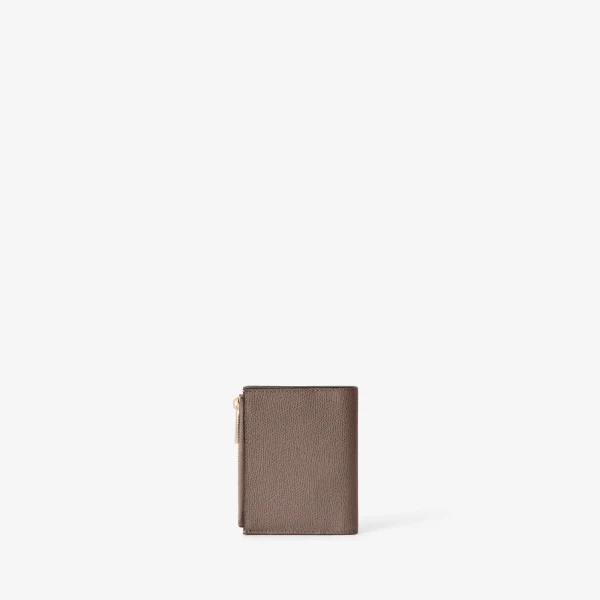 Valextra Purse with Coin Holder 6CC in Sahara Brown | Wallets & Purses | Luxury Shoes 