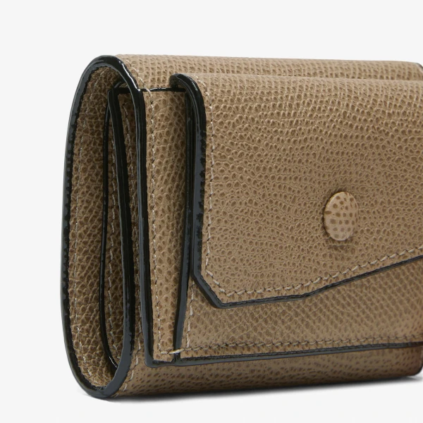Valextra Small Wallet with Coin Holder in Oyster Brown | Wallets & Purses | Luxury Shoes 