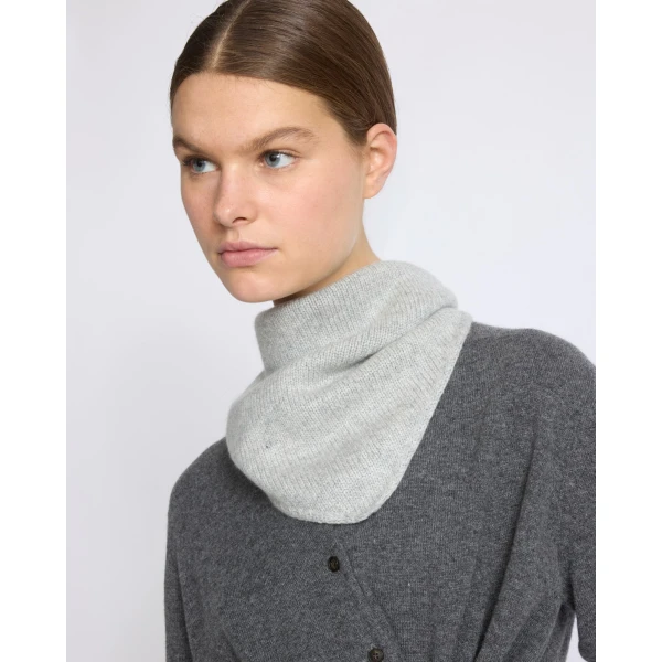 Yves Salomon Cashmere Knit Bandana in Light Grey | Scarves | Luxury Shoes 