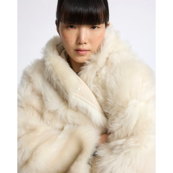 Yves Salomon Reversible Hooded Toscana Lambskin Shearling Jacket in White | Shearling Jackets | Luxury Shoes 