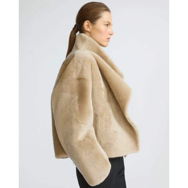 Yves Salomon Reversible Short Lacon Lambskin Shearling Jacket in Beige | Shearling Jackets | Luxury Shoes 