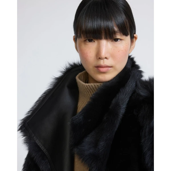 Yves Salomon Reversible Short Toscana Lambskin Shearling Jacket in Black | Shearling Jackets | Luxury Shoes 