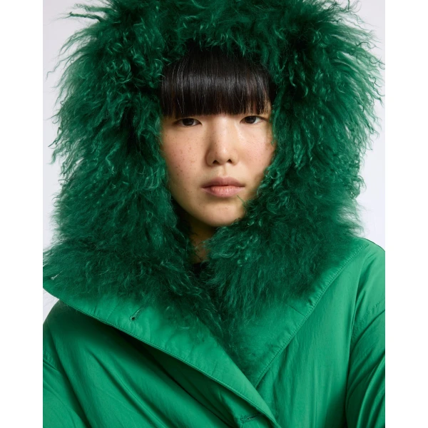 Yves Salomon Short Ultra-Light Down Jacket with Curly Lambskin Trim in Green | Jackets | Luxury Shoes 